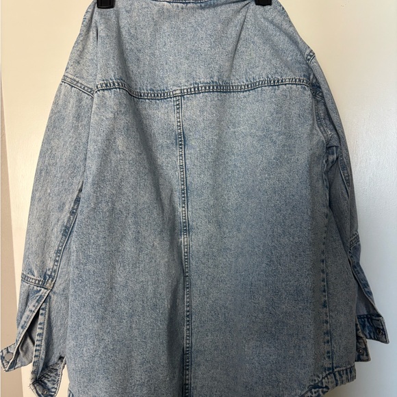 H&M Light Blue Denim Jacket - DIVIDED - Picture 4 of 4